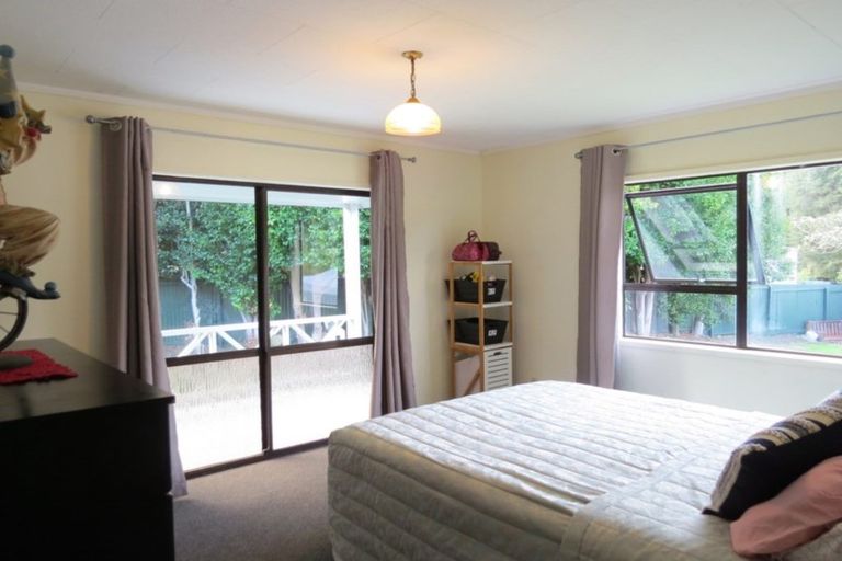 Photo of property in 2050 Rings Road, Coromandel, 3506