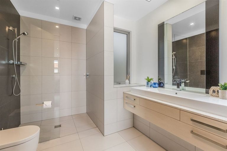 Photo of property in 3 Bath Street, Plimmerton, Porirua, 5026