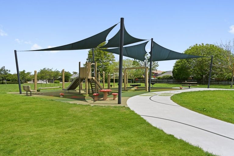 Photo of property in 4 Parkwood Place, Huntington, Hamilton, 3210