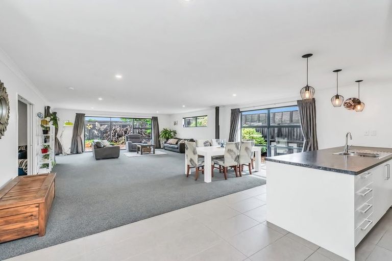 Photo of property in 24c Jozecom Place, Rolleston, 7614