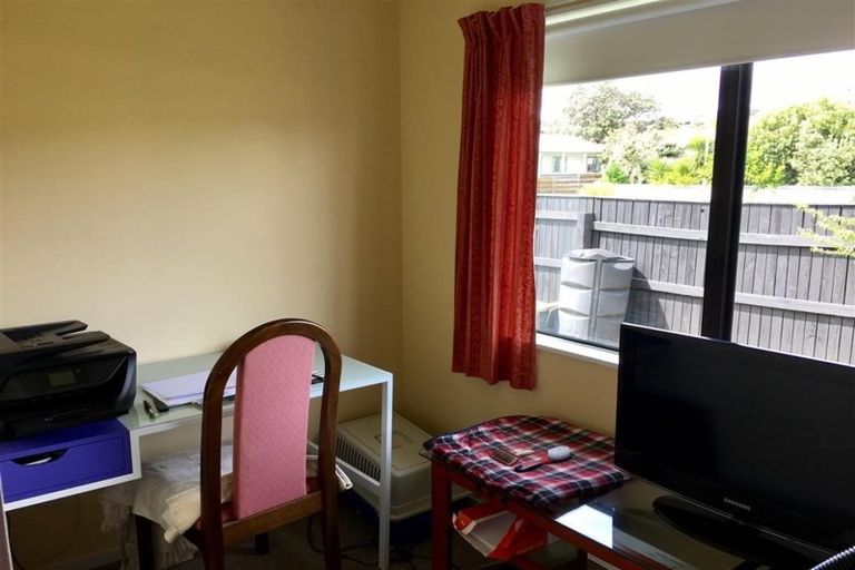 Photo of property in 97 Queens Road, Waikanae Beach, Waikanae, 5036