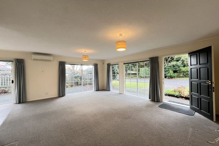 Photo of property in 1/169 Whites Line East, Waiwhetu, Lower Hutt, 5010