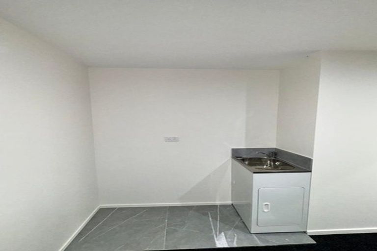 Photo of property in 9b Lismore Place, Papatoetoe, Auckland, 2025