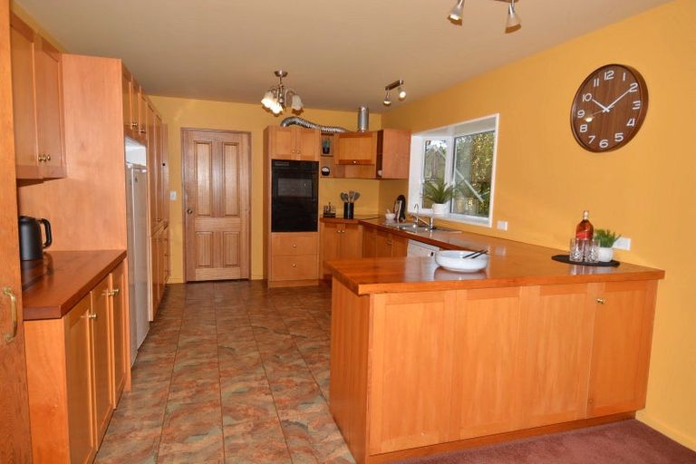 Photo of property in 33 Rakiura Parade, Otatara, Invercargill, 9879