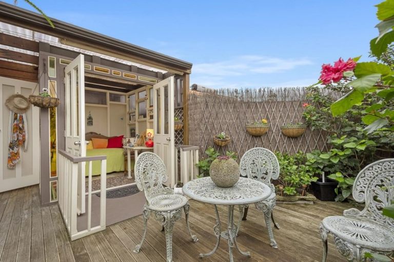 Photo of property in 2a Compton Place, Mount Maunganui, 3116