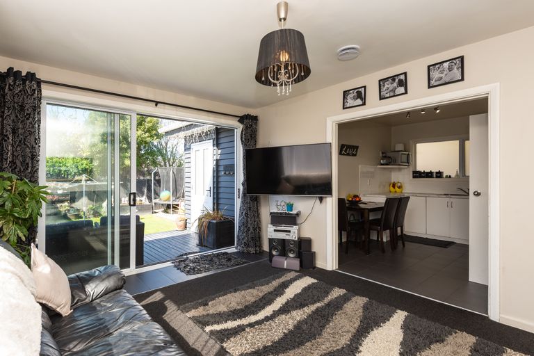 Photo of property in 86 Packe Street, Edgeware, Christchurch, 8013