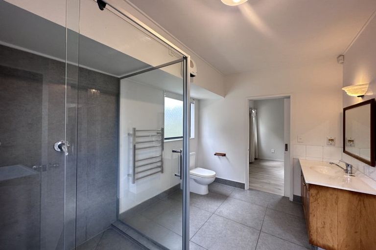 Photo of property in 204 Mellons Bay Road, Mellons Bay, Auckland, 2014