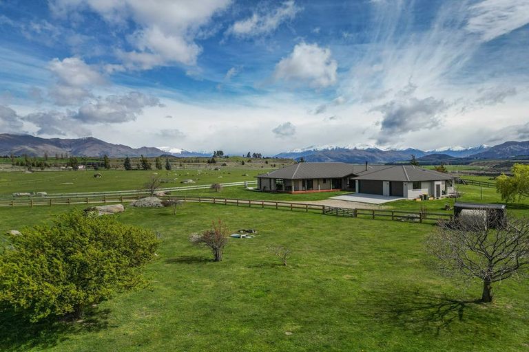 Photo of property in 182 Stevenson Road, Wanaka, 9382