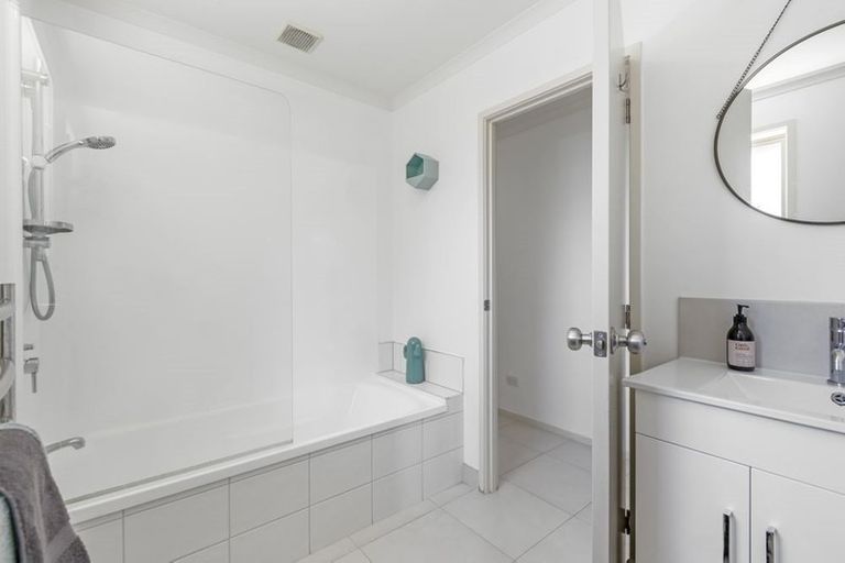 Photo of property in 10 Barwick Place, Stanmore Bay, Whangaparaoa, 0932