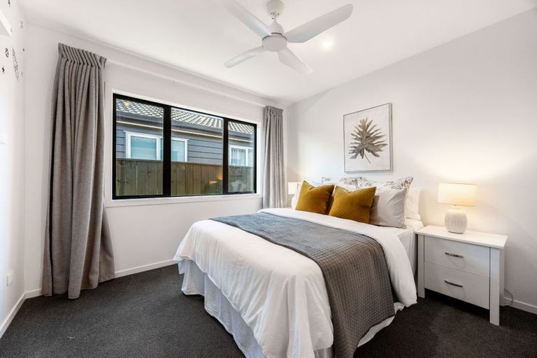 Photo of property in 33 Makete Crescent, Hobsonville, Auckland, 0618