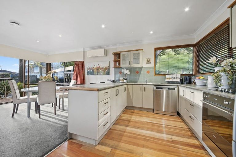 Photo of property in 19 Pikitea Road, Mangere Bridge, Auckland, 2022