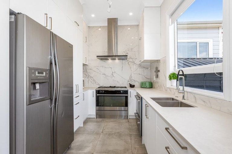 Photo of property in 32 Hiropi Street, Newtown, Wellington, 6021