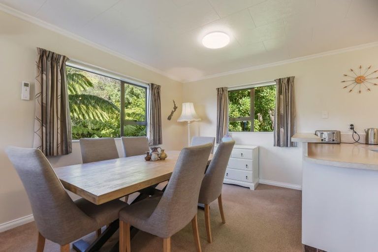 Photo of property in 7 Matai Place, Waikawa, Picton, 7220