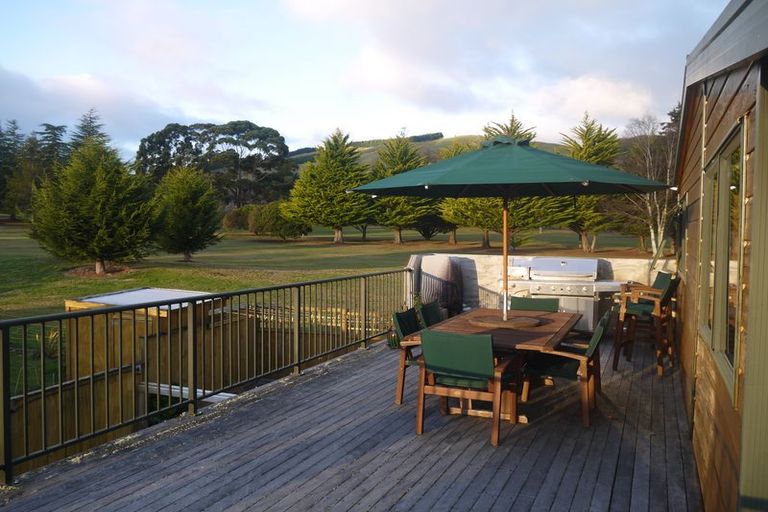 Photo of property in 11 Yasmin Lane, Kinloch, Taupo, 3377