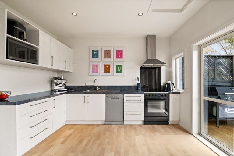 Photo of property in 127 Fitzroy Street, Forbury, Dunedin, 9012