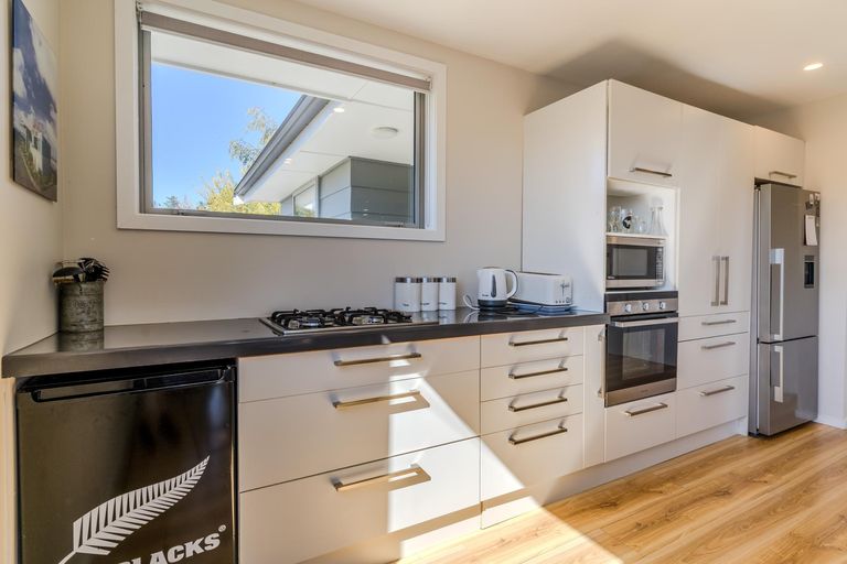 Photo of property in 43 Jollie Road, Twizel, 7901