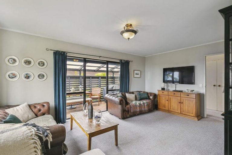 Photo of property in 106b Montgomery Avenue, Karori, Wellington, 6012