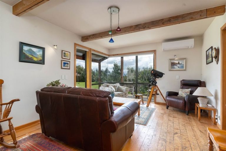 Photo of property in 207 Lees Pakaraka Road, Te Ore Ore, Masterton, 5886