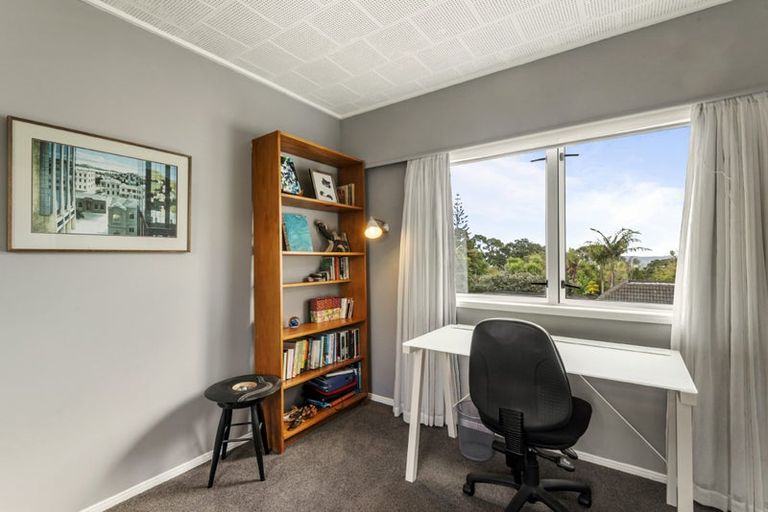 Photo of property in 4 Range Road, Swanson, Auckland, 0816