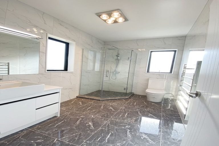 Photo of property in 45 Hikuawa Road, Flat Bush, Auckland, 2019