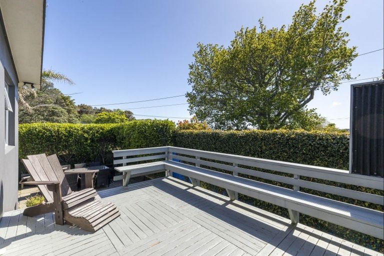 Photo of property in 29 Barrett Street, Westown, New Plymouth, 4310