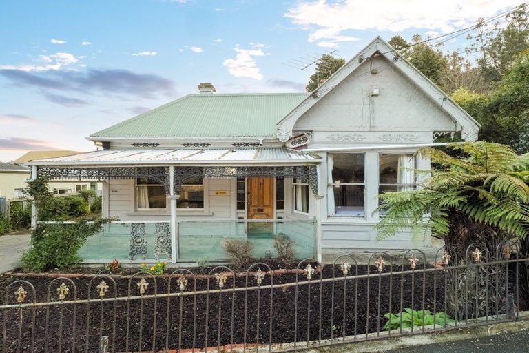 Photo of property in 112 Glen Road, The Glen, Dunedin, 9011