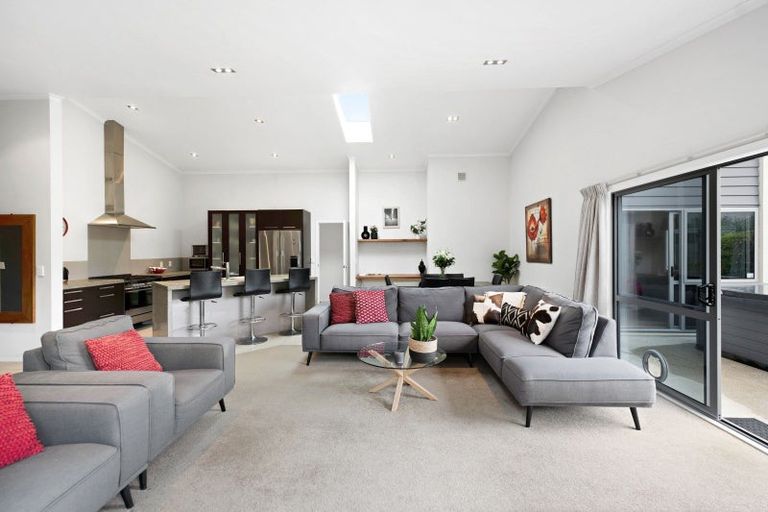 Photo of property in 30 Coleraine Drive, Rototuna, Hamilton, 3210