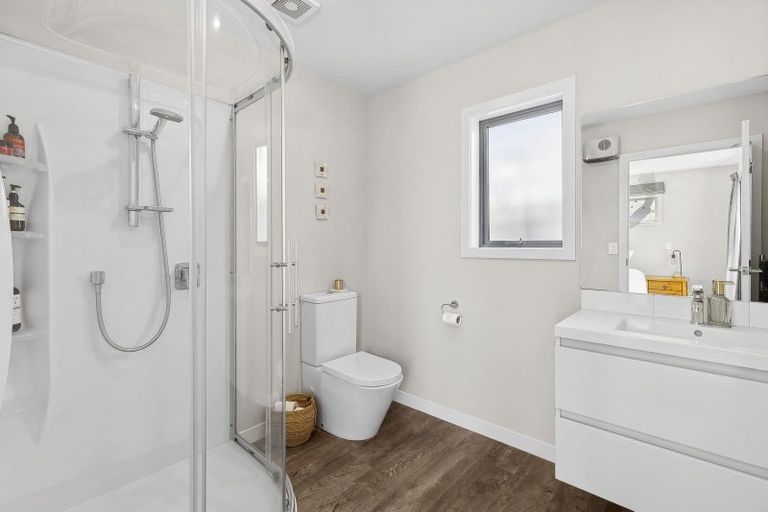 Photo of property in 62 Sherwin Avenue, Albert Town, Wanaka, 9305