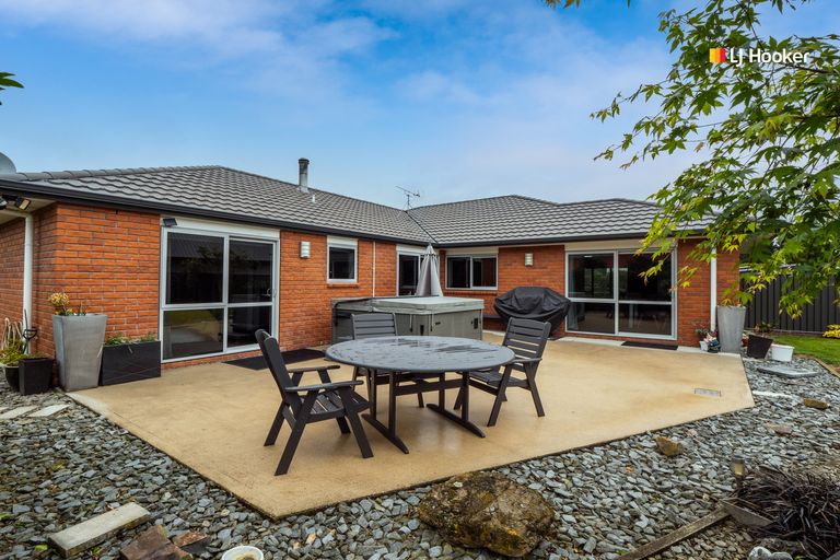 Photo of property in 22 William James Close, Mosgiel, 9024