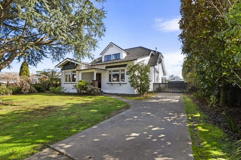 Photo of property in 41 Manapouri Crescent, Hokowhitu, Palmerston North, 4410