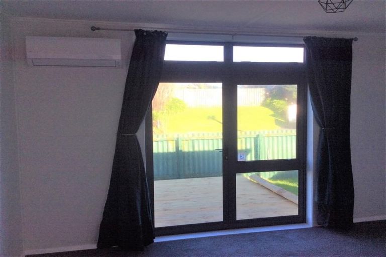 Photo of property in 9a Arawa Place, Castlecliff, Whanganui, 4501