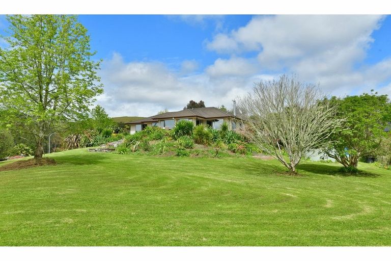 Photo of property in 24 Puhoi Close, Puhoi, Warkworth, 0994