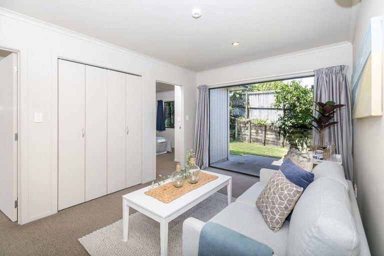 Photo of property in 24 Pointon Glade, Grandview Heights, Hamilton, 3200