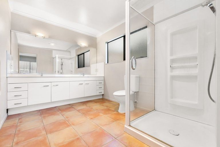 Photo of property in 22 Hoyte Place, Pukehangi, Rotorua, 3015