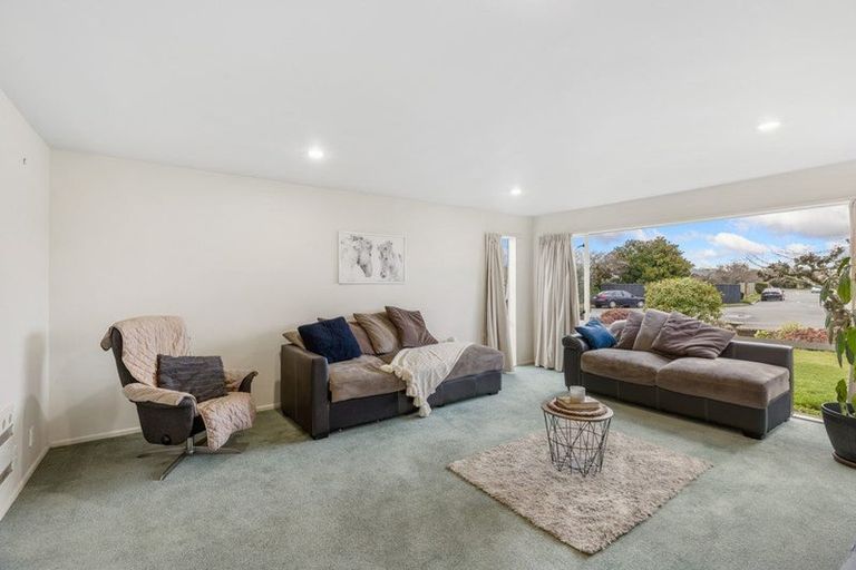 Photo of property in 11 Jadewynn Place, Halswell, Christchurch, 8025