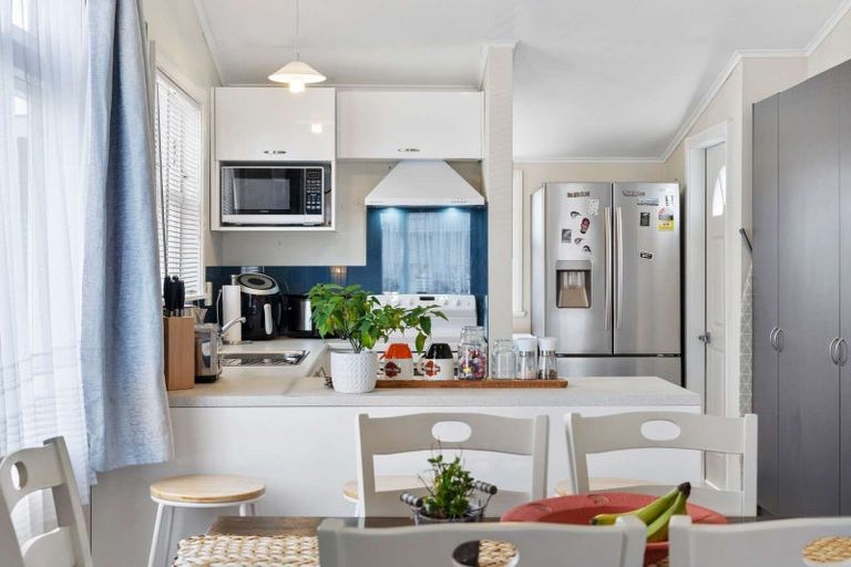 Photo of property in 92a Kuripuni Street, Kuripuni, Masterton, 5810