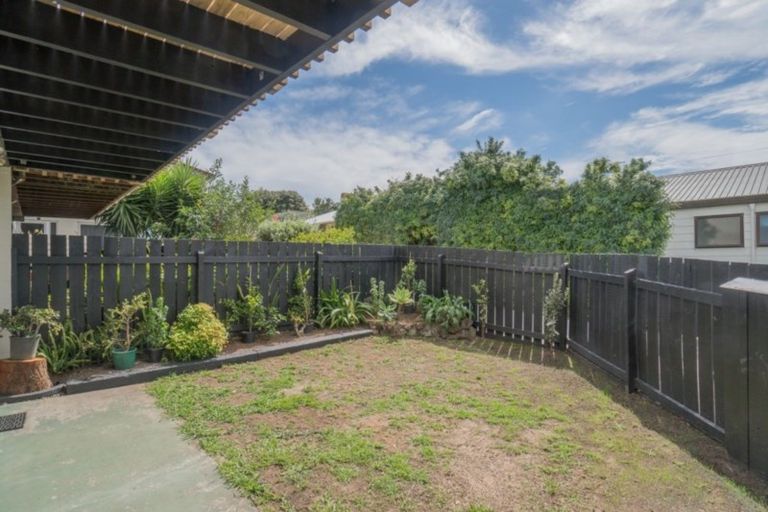 Photo of property in 1/62 Coronation Road, Mangere Bridge, Auckland, 2022