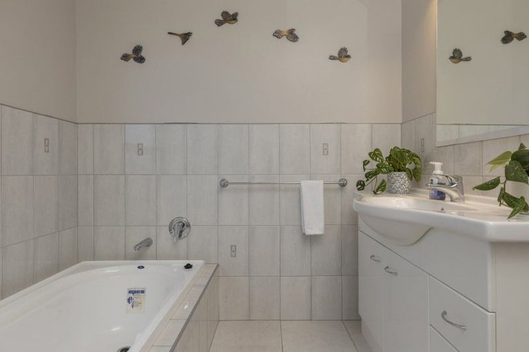 Photo of property in 1/8 Mere Road, Taupo, 3330