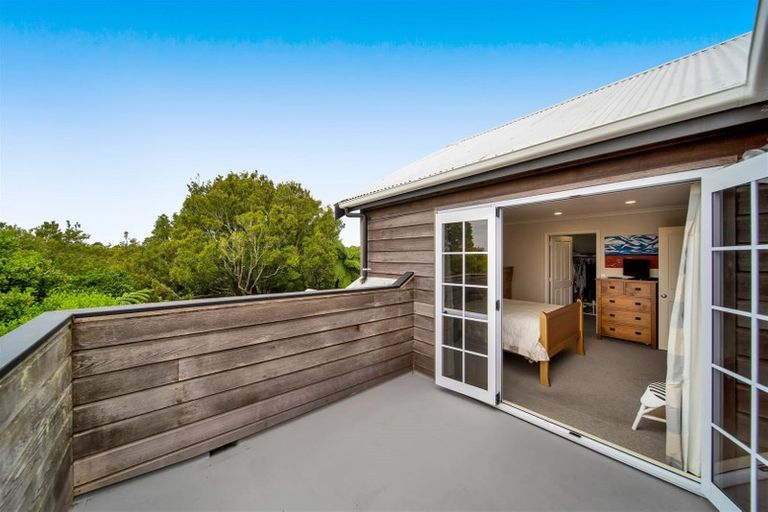 Photo of property in 12b Frank Frethey Place, Highlands Park, New Plymouth, 4312