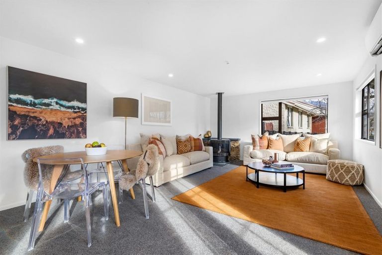 Photo of property in 15 Oregon Drive, Kelvin Heights, Queenstown, 9300