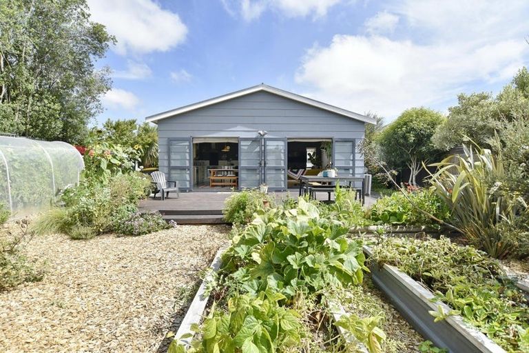 Photo of property in 2 Seddon Street, Kainga, Christchurch, 8083