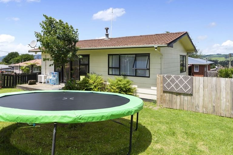 Photo of property in 77 Thomas Crescent, Western Heights, Rotorua, 3015