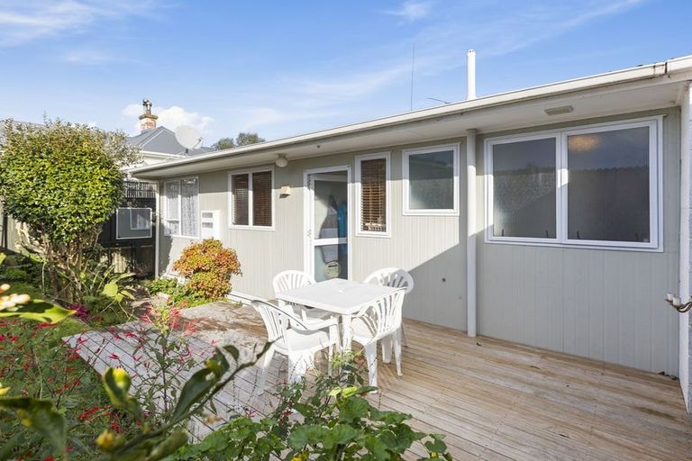 Photo of property in 8 Omata Road, Westown, New Plymouth, 4310