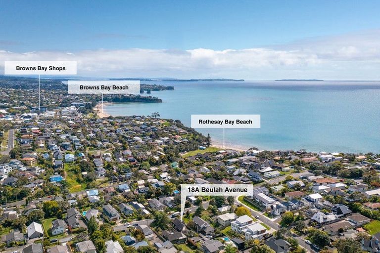 Photo of property in 18 Beulah Avenue, Rothesay Bay, Auckland, 0630