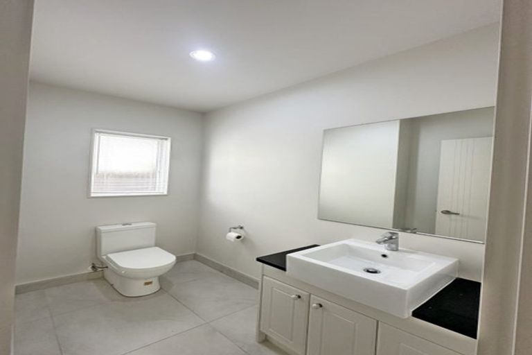 Photo of property in 9 Ballyholey Drive, Flat Bush, Auckland, 2019