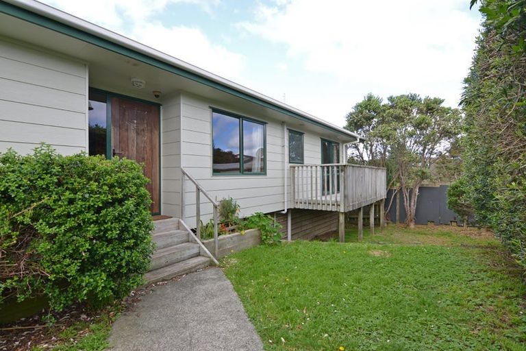 Photo of property in 74a Guadeloupe Crescent, Grenada Village, Wellington, 6037