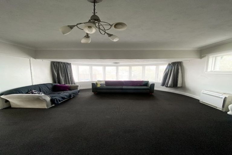 Photo of property in 3 Marriotts Road, North New Brighton, Christchurch, 8083