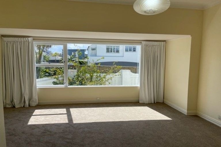 Photo of property in 1/3 Brown Street, Hauraki, Auckland, 0622