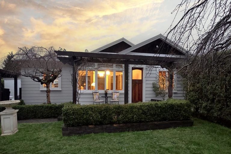 Photo of property in 208 Maeroa Road, Maeroa, Hamilton, 3200