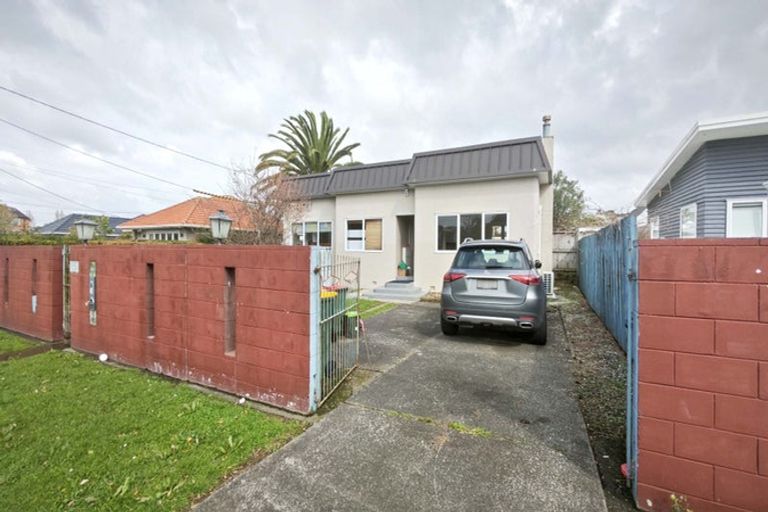 Photo of property in 85 Nile Road, Milford, Auckland, 0620